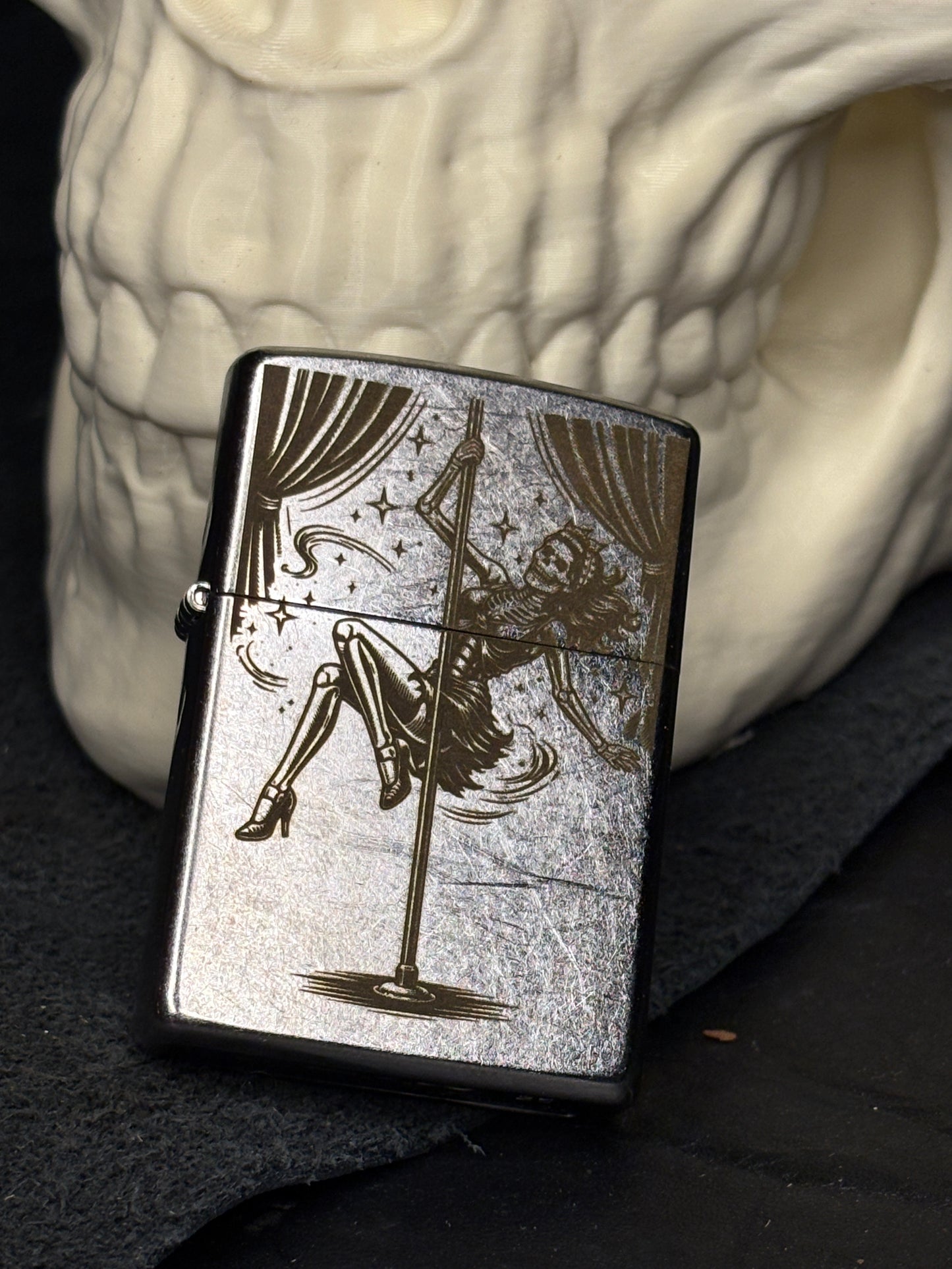 Engraved Pole-Dancing, Pin-Up Skeleton Zippo