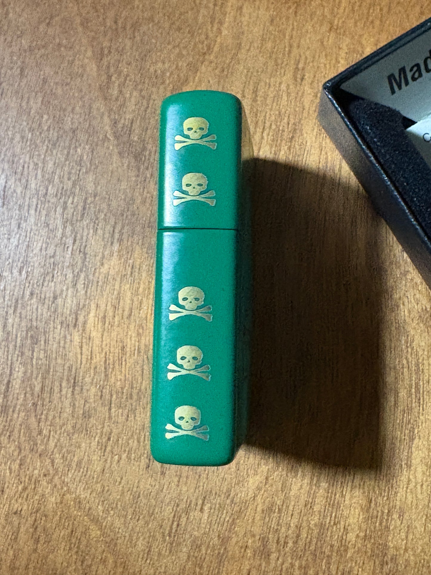 Green Ace of Skulls Zippo