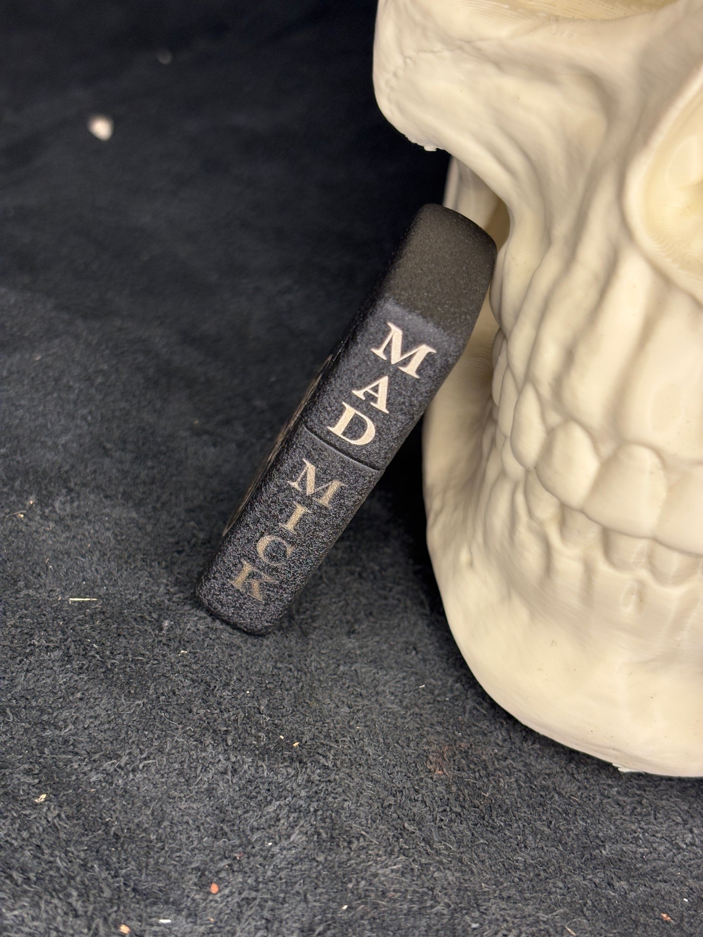 Mad Mick Skull & Crossbones Black Crackle Zippo